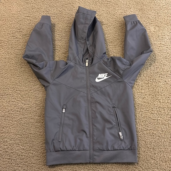 Nike Windrunner boys 5-6 - Picture 3 of 6